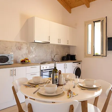 Ruby Pessada Villa *